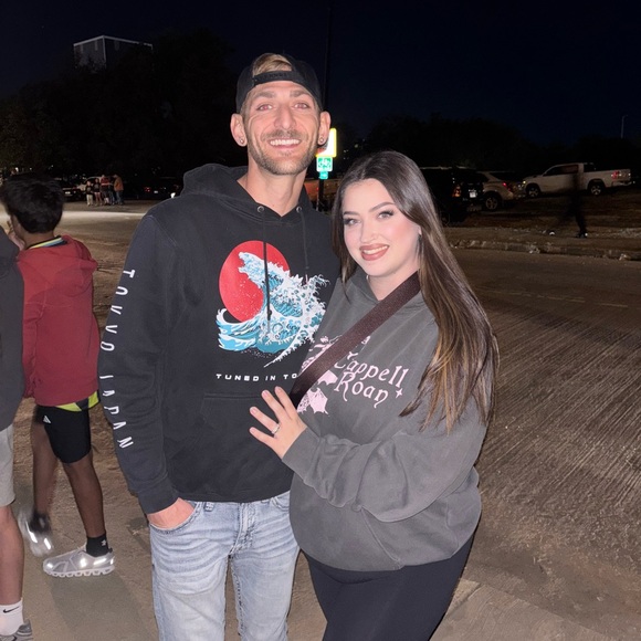 Meet your Posher, Katie - Picture 2 of 6